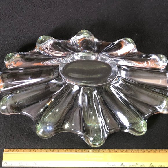 Vannes-le-Chatel Crystal Signed Centerpiece /Bowl - Picture 3 of 8